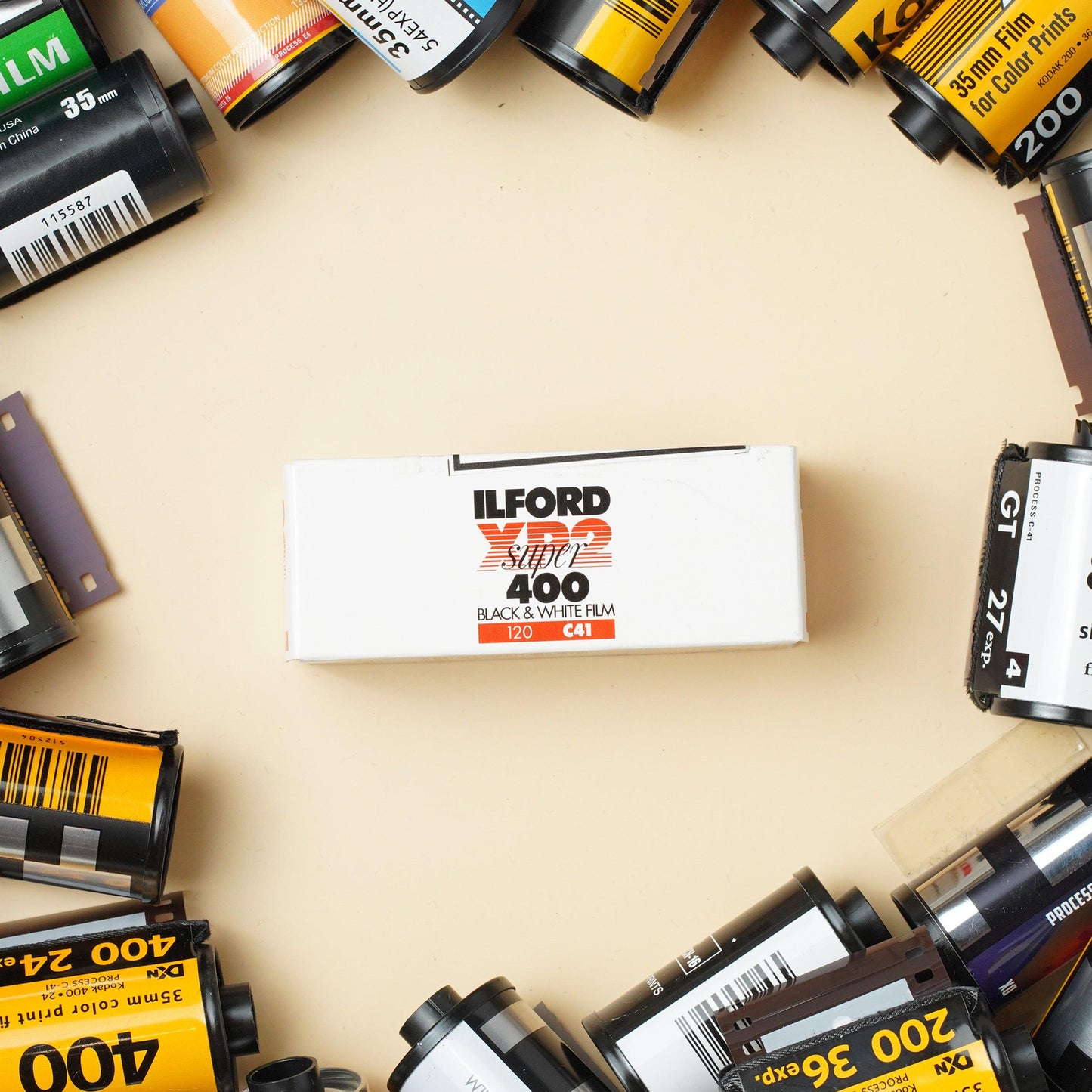 Ilford XP2 400 120 Medium Format C41 B&W Film - Irohas Photo